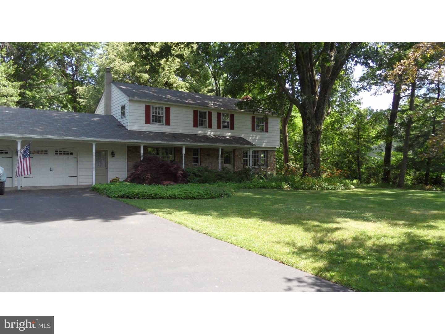 685 Spring Valley Road Doylestown, PA 18901 - Photo 3 of 21