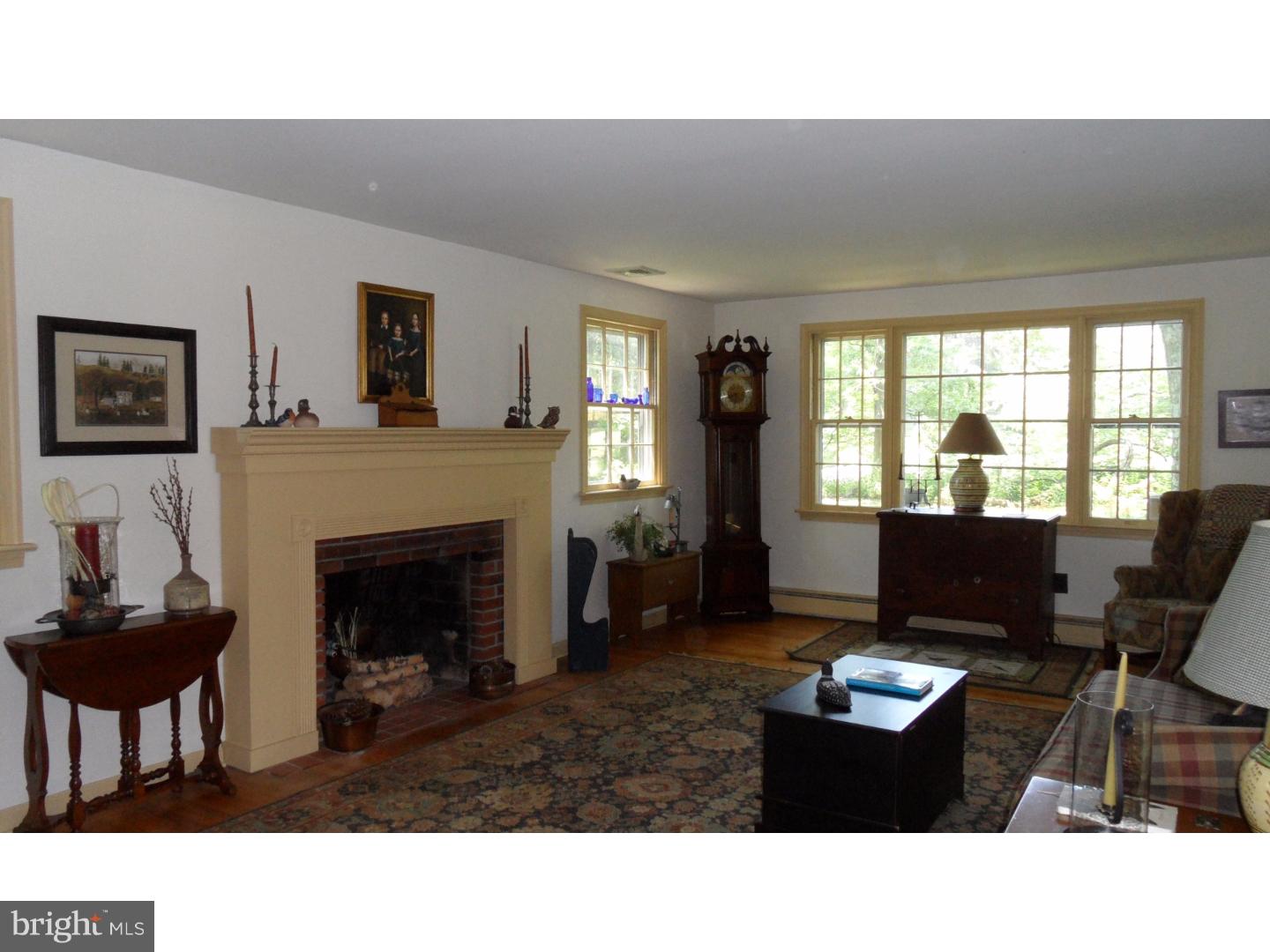 685 Spring Valley Road Doylestown, PA 18901 - Photo 7 of 21
