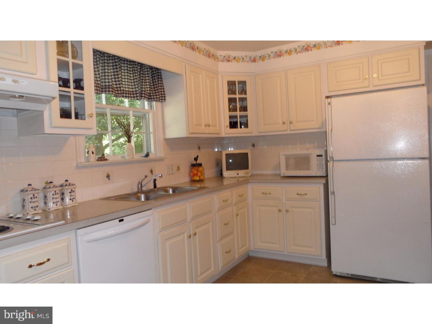 685 Spring Valley Road Doylestown, PA 18901 - Photo 10 of 21