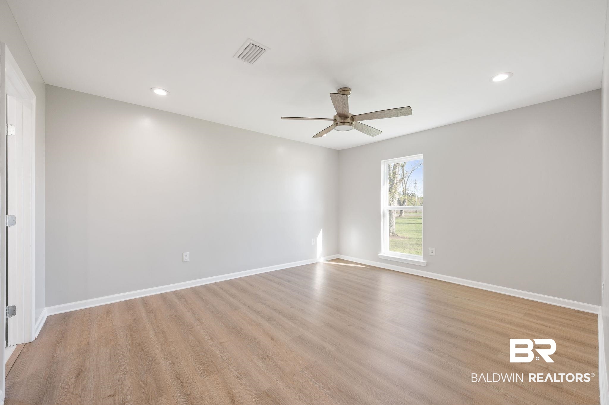 14217 Highway 90 Loxley, AL 36551 - Photo 14 of 35