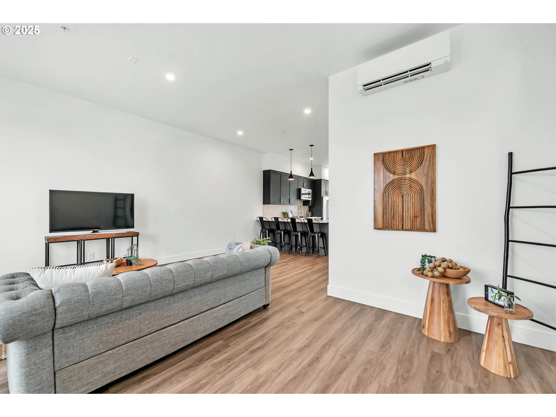 177 East 20th Avenue Eugene, OR 97405 - Photo 4 of 45 a living room with furniture and a flat screen tv