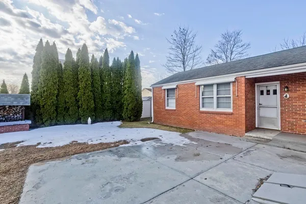 $390,000 | 309 Island Pond Road, Springfield, MA 01118