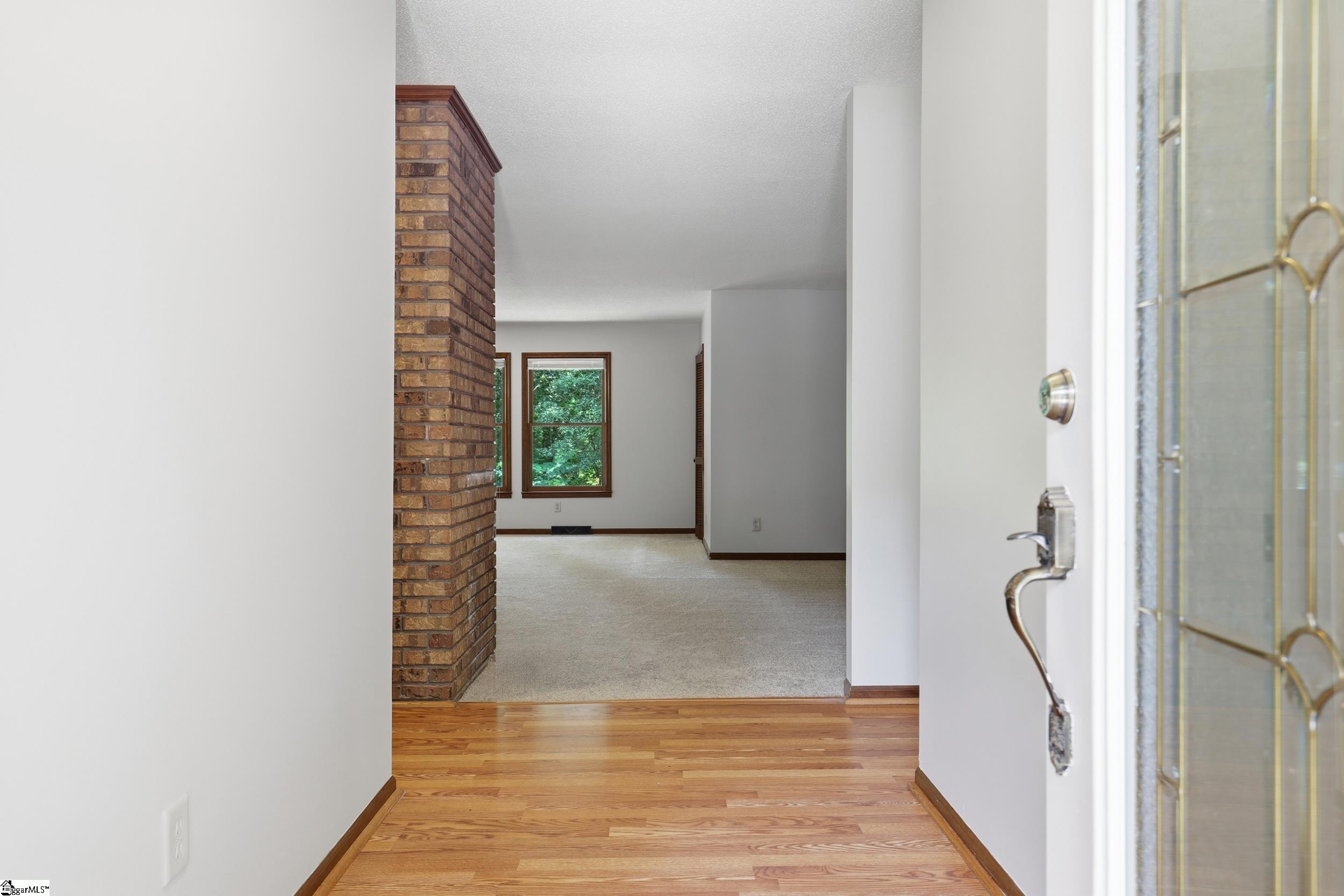 110 Trafalgar Road Greenville, SC 29617 - Photo 3 of 43 Gallery Image 3