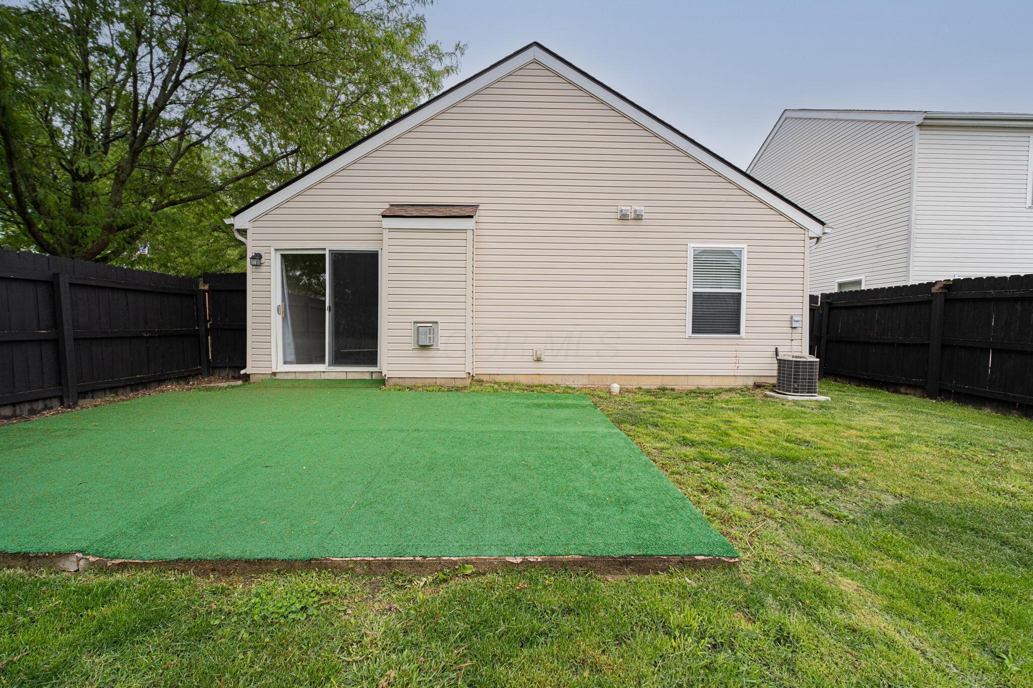 5183 Baker Ridge Drive Columbus, OH 43228 - Photo 5 of 39