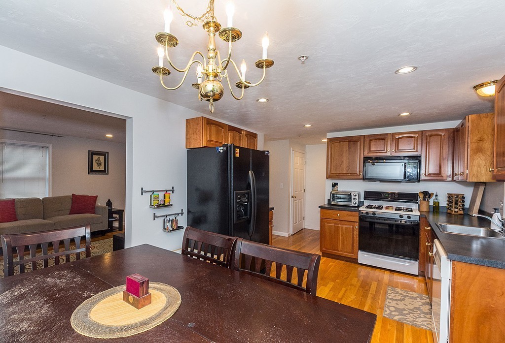 1005 Trapelo Road, Unit 6 Waltham, MA 02452 - Photo 9 of 24