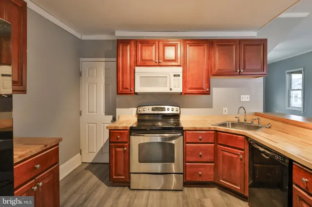 $209,900 | 267 South Main Street, Bangor, PA 18013