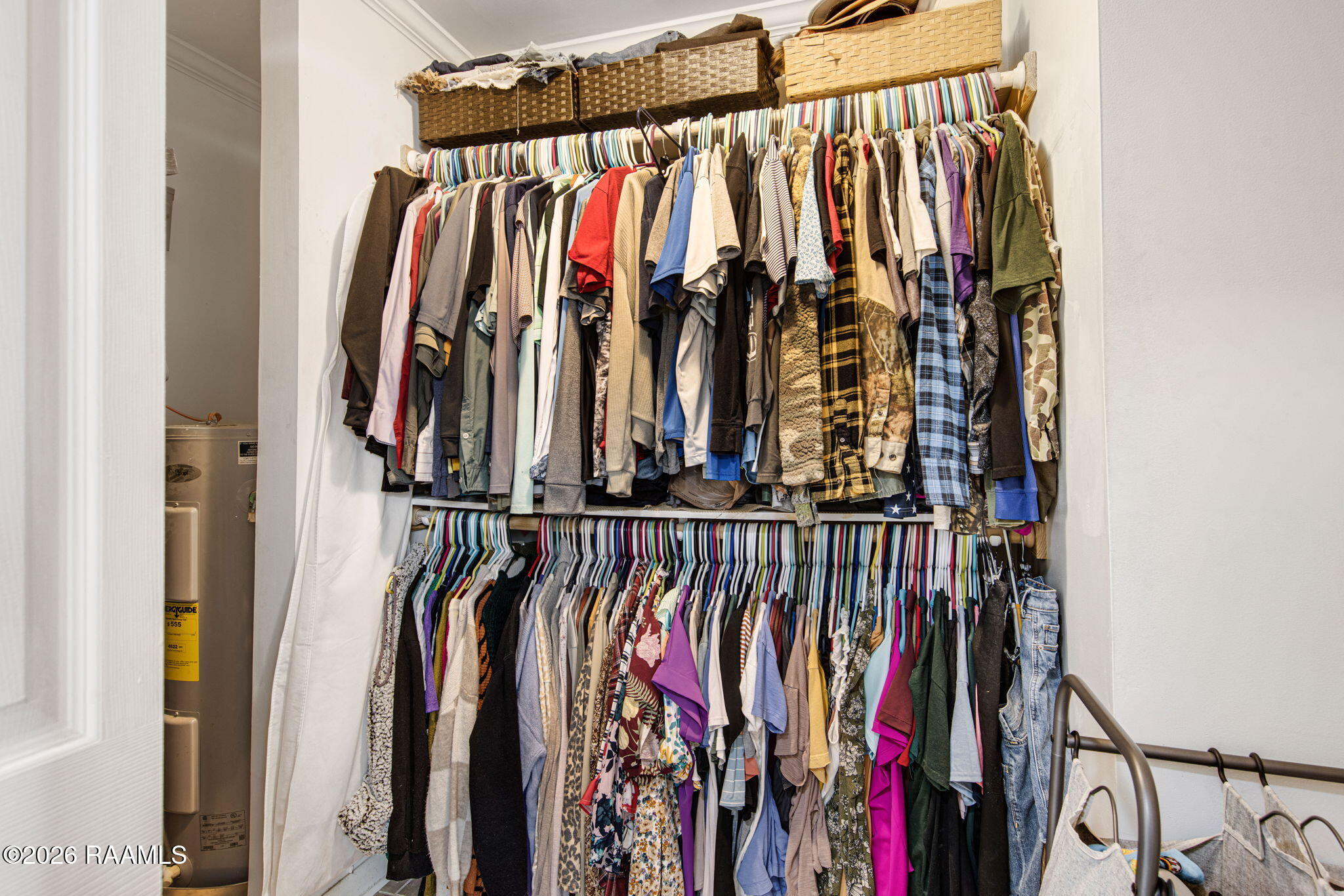 4305 Vida Shaw Road New Iberia, LA 70563 - Photo 11 of 20 Primary walk in closet