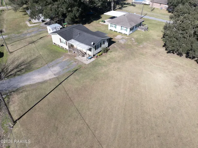 $164,000 | 4305 Vida Shaw Road, New Iberia, LA 70563