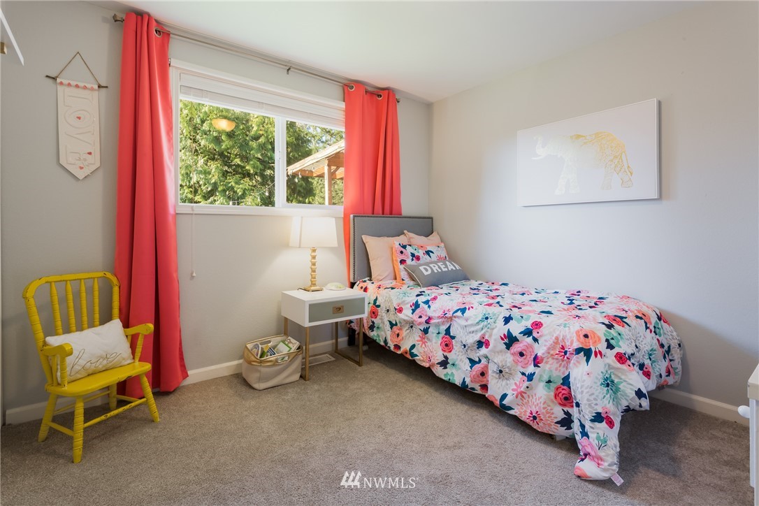 15307 110th Place Northeast Bothell, WA 98011 - Photo 14 of 25 Gallery Image 14