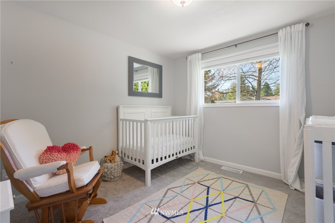 15307 110th Place Northeast Bothell, WA 98011 - Photo 15 of 25 Gallery Image 15