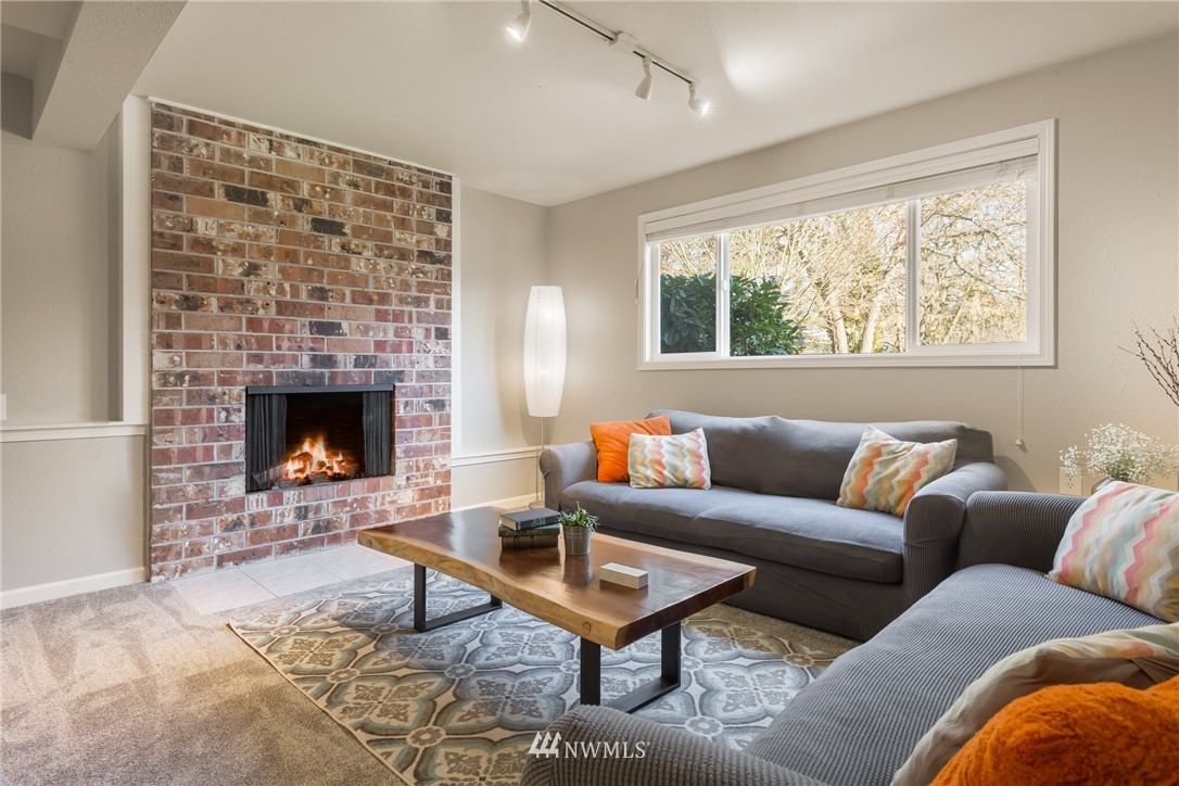 15307 110th Place Northeast Bothell, WA 98011 - Photo 17 of 25 Gallery Image 17