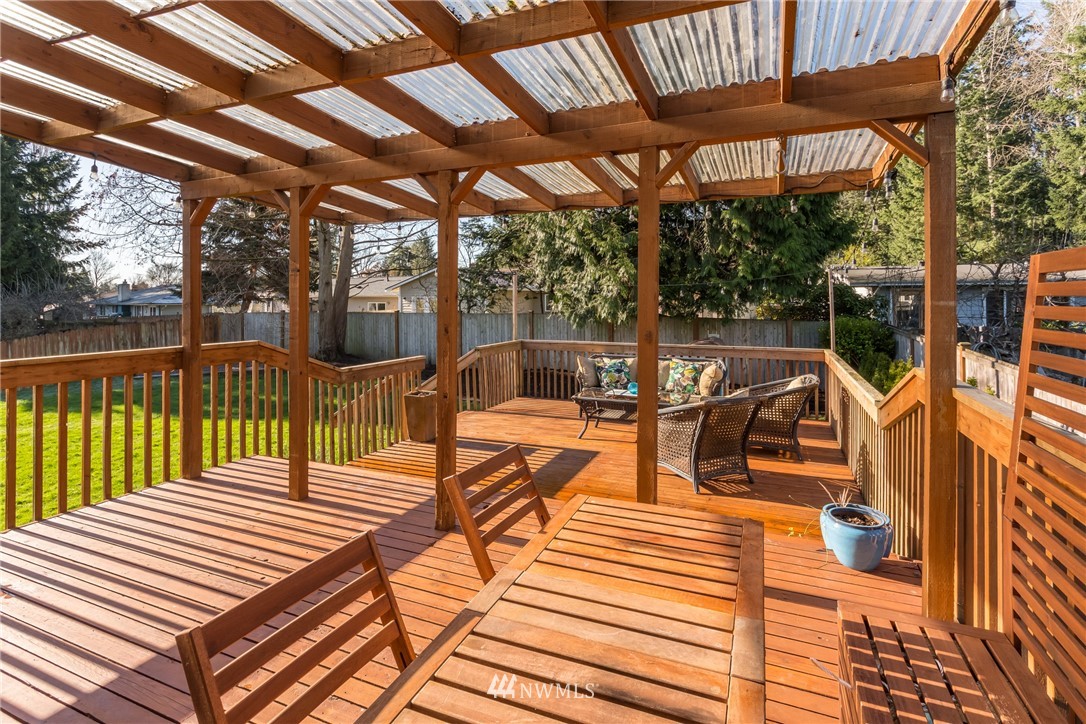 15307 110th Place Northeast Bothell, WA 98011 - Photo 22 of 25 Gallery Image 22