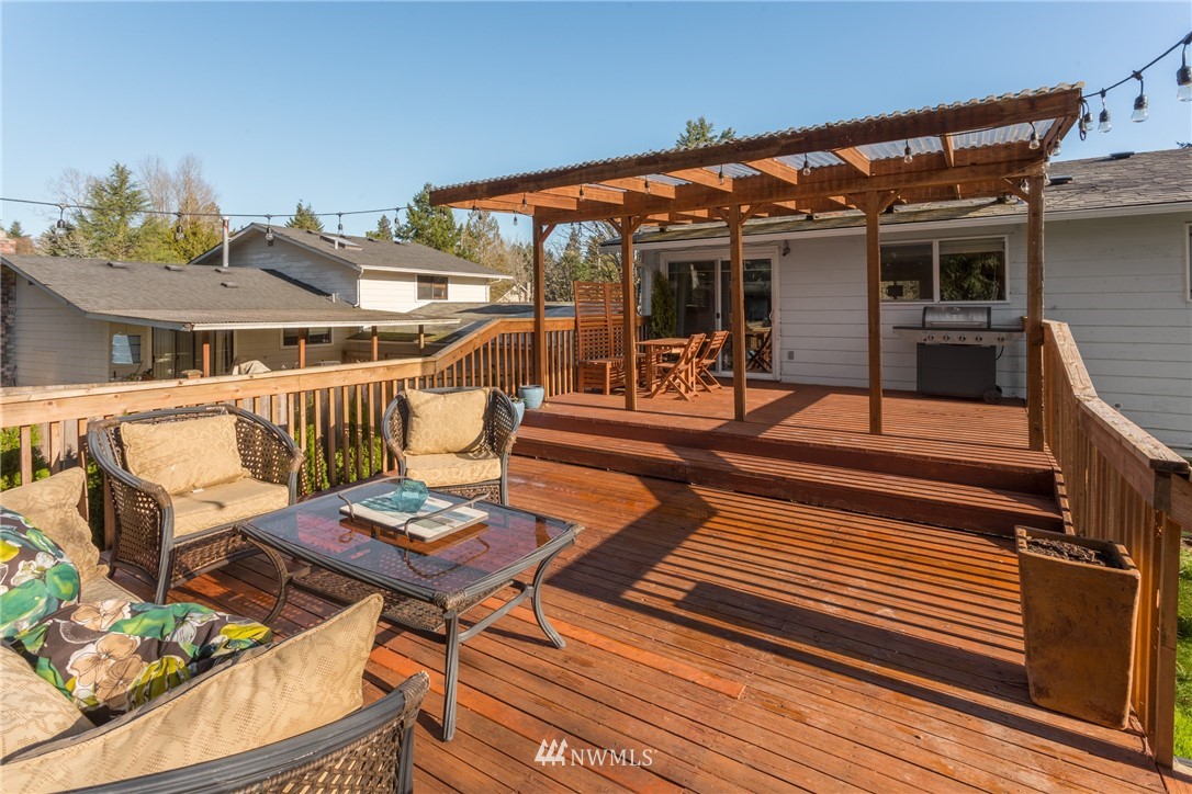 15307 110th Place Northeast Bothell, WA 98011 - Photo 23 of 25 Gallery Image 23