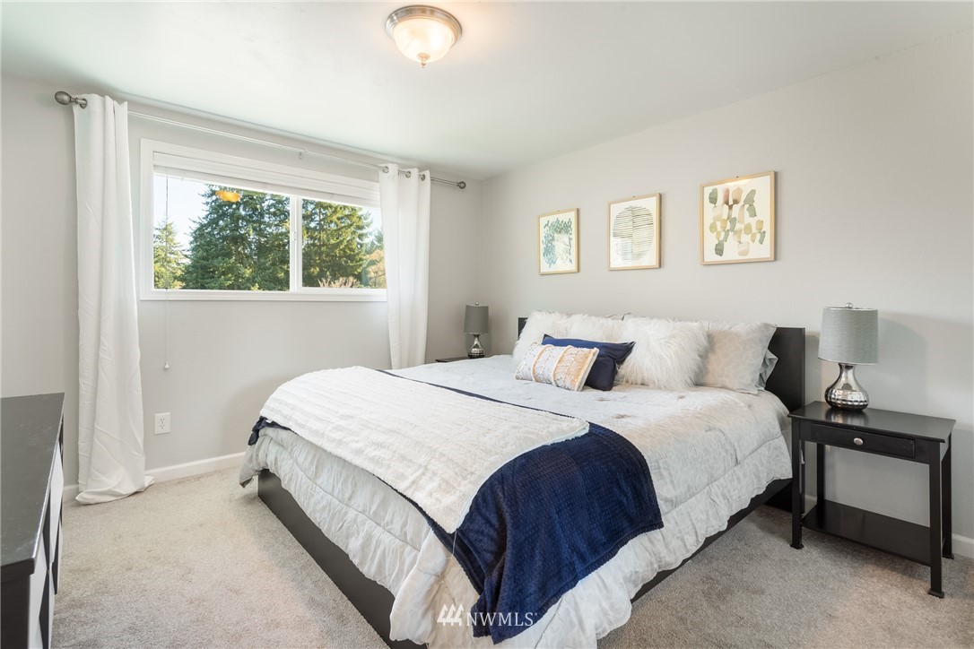15307 110th Place Northeast Bothell, WA 98011 - Photo 10 of 25 Gallery Image 10