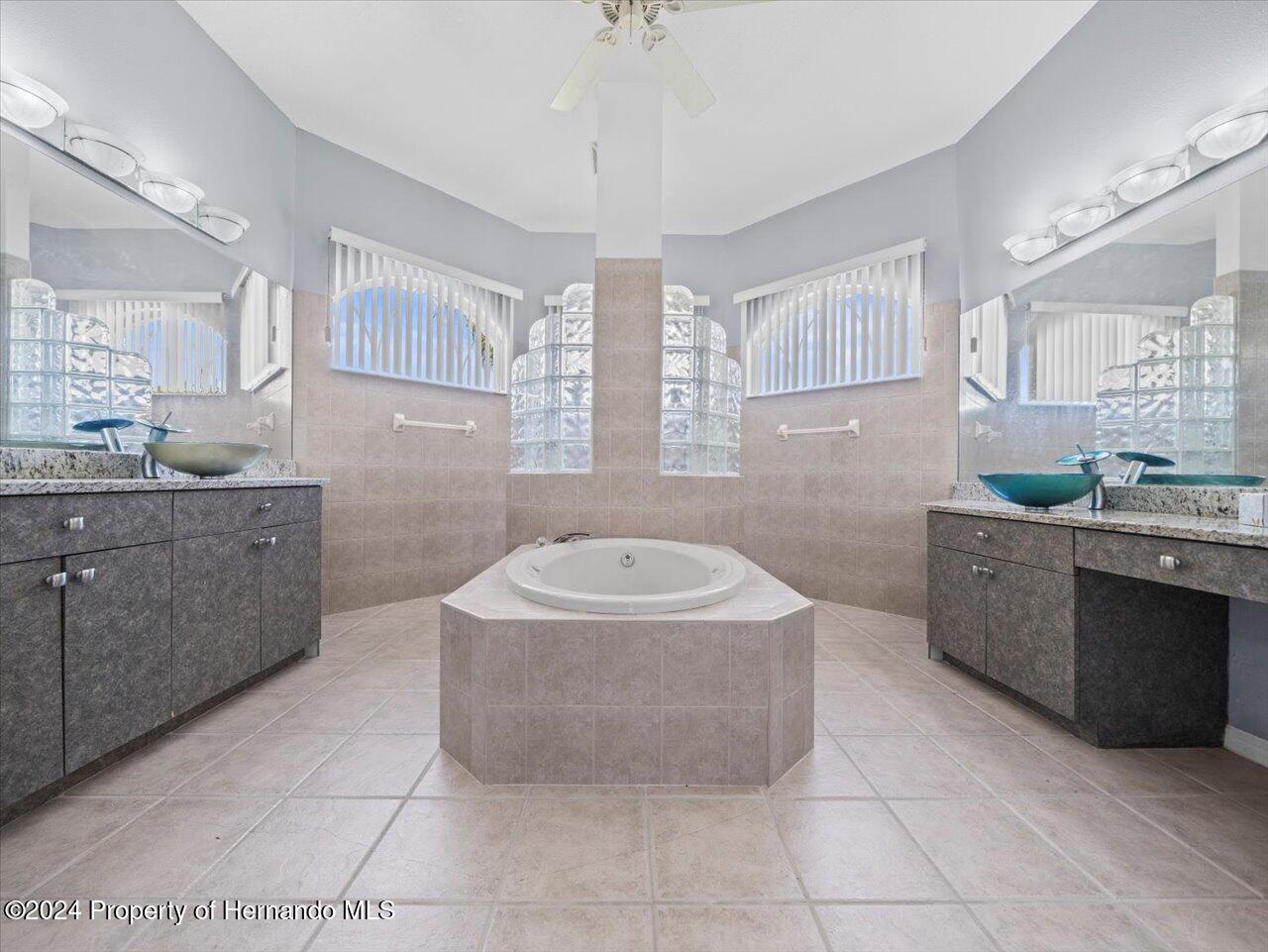 10307 Ridge Top Loop Spring Hill, FL 34613 - Photo 30 of 50 30-Master Bathroom