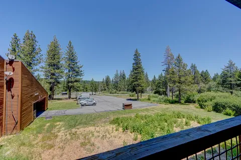 $270,000 | 11591 Snowpeak Way, Unit 202, Truckee, CA 96161