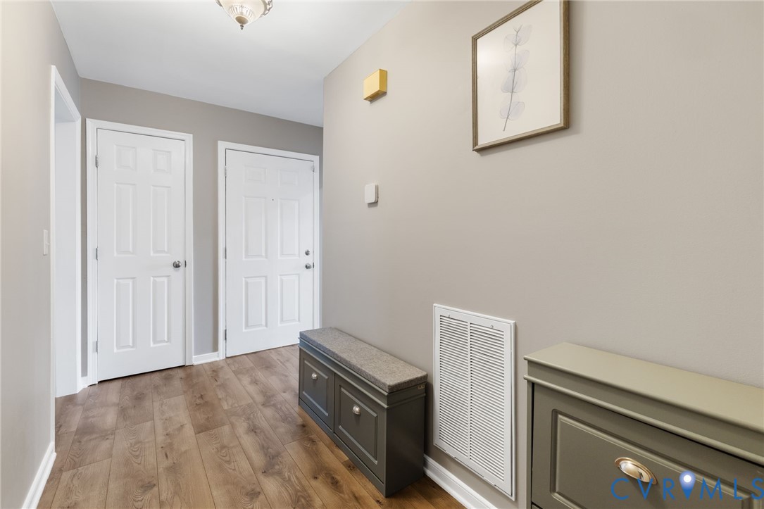 3212 Fielding Road Colonial Heights, VA 23834 - Photo 13 of 33 Nice entry Hall w coat closet