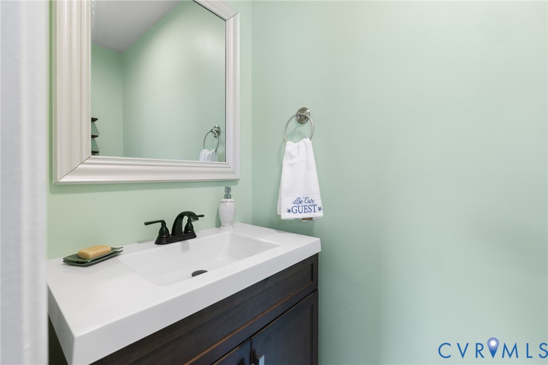 3212 Fielding Road Colonial Heights, VA 23834 - Photo 16 of 33 Cute 1/2 bath off the Great Room in Laundry Room.