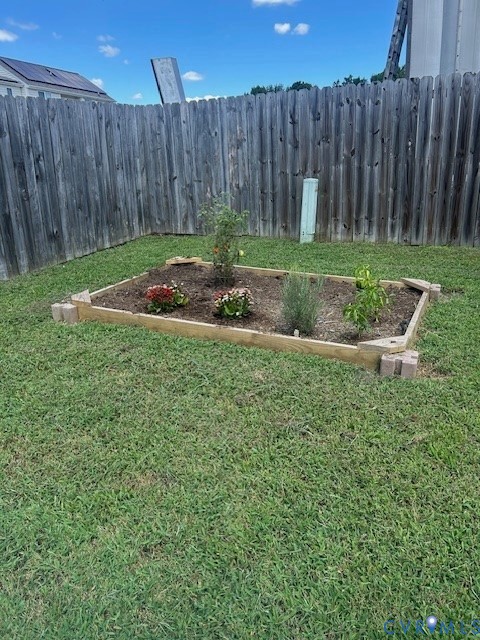 3212 Fielding Road Colonial Heights, VA 23834 - Photo 29 of 33 Nice little garden in back already started!