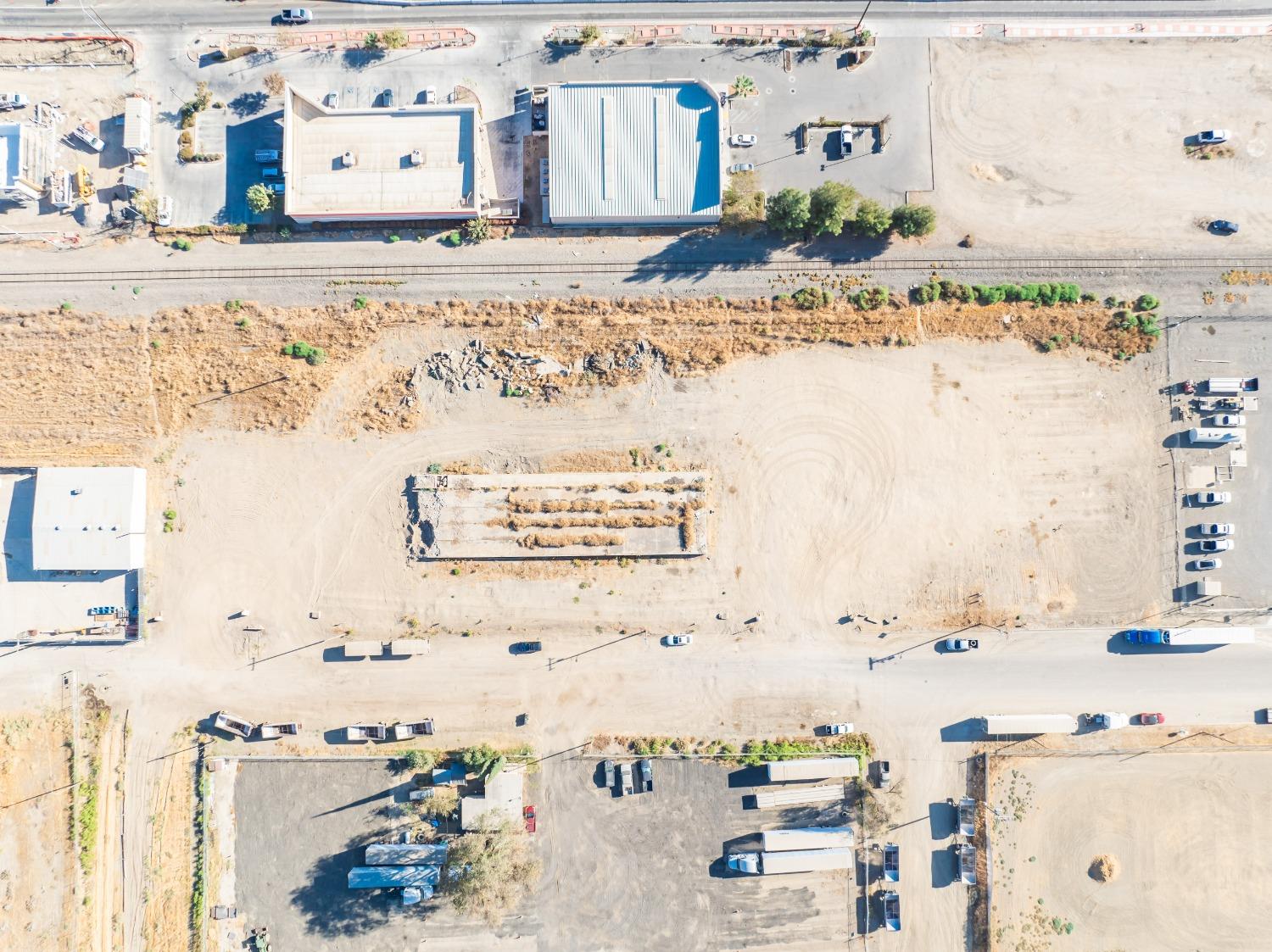 1047 M Street Firebaugh, CA 93622 - Photo 11 of 14