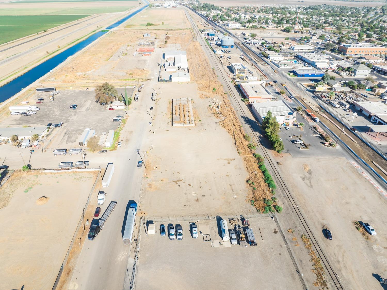 1047 M Street Firebaugh, CA 93622 - Photo 9 of 14 a view of balcony with wooden floor