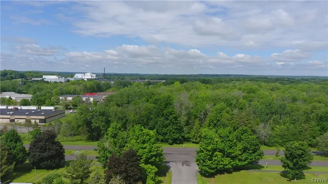 $225,000 | 8245 Willett Parkway, Lysander, NY 13027