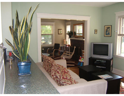 35 Hawthorn Road Milton, MA 02186 - Photo 7 of 12 Gallery Image 7