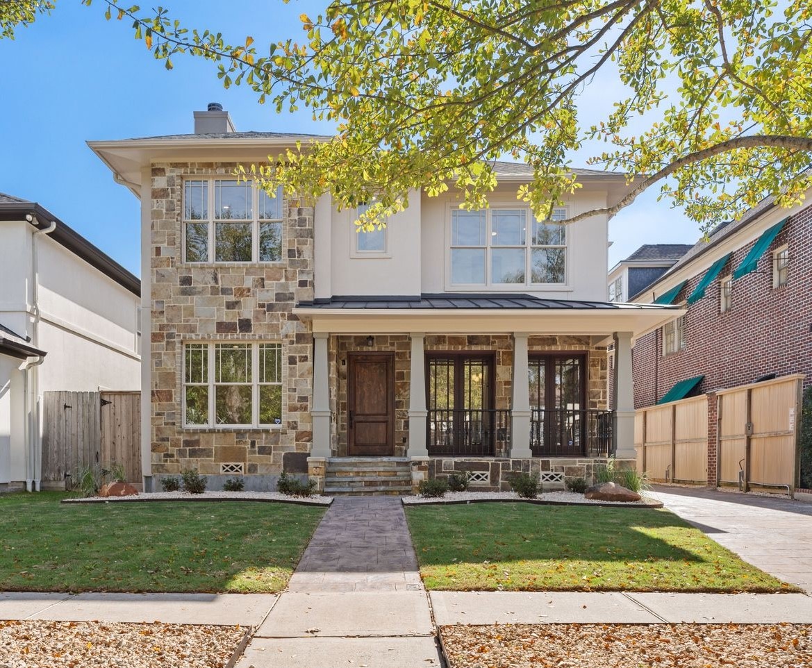 Beautifully renovated home in sought-after Boulevard Oaks area.