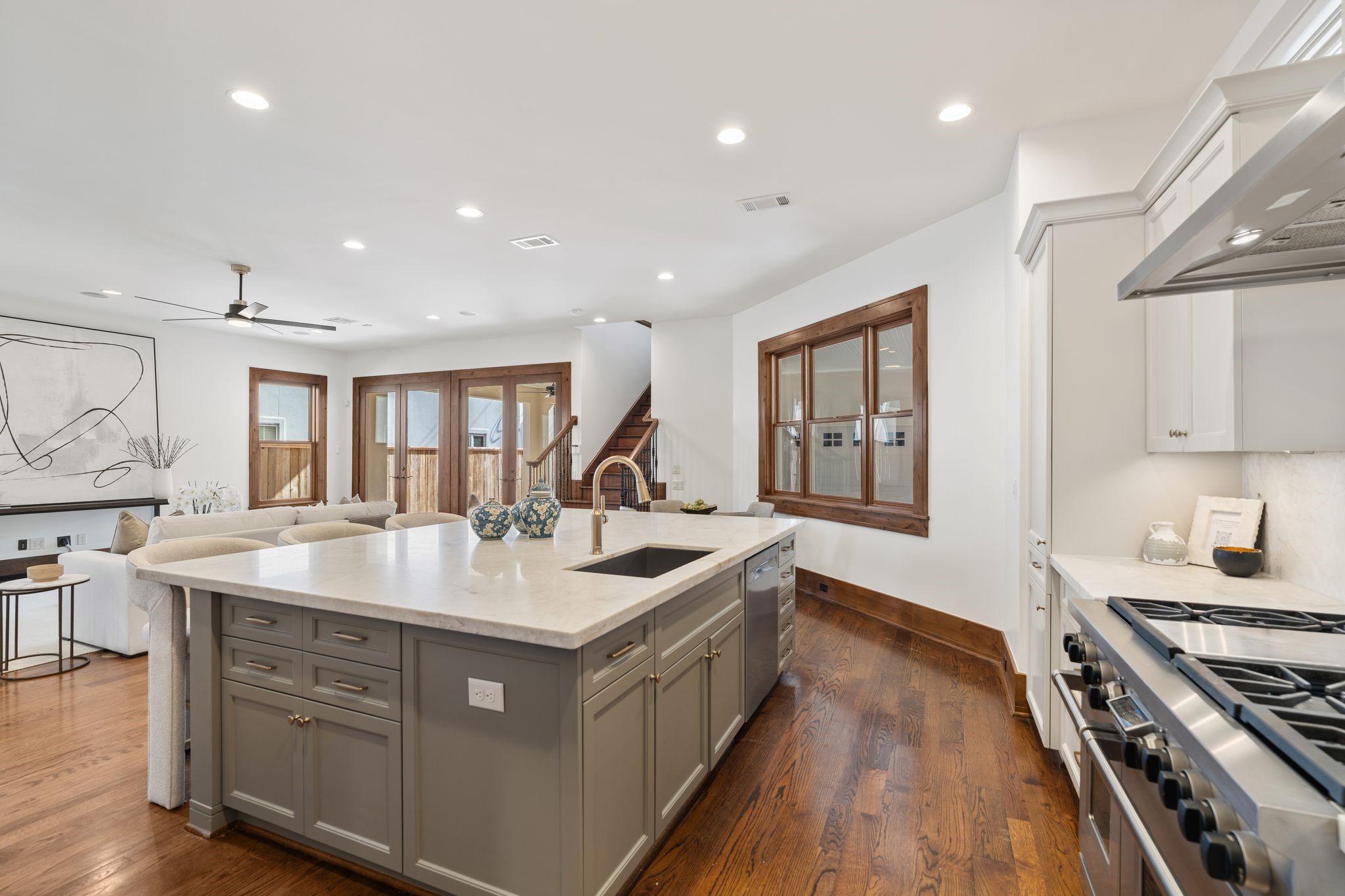 1815 Milford Street Houston, TX 77098 - Photo 6 of 33 KITCHEN II - Wonderful layout for cooking and entertaining with a Wolf range, Subzero refrigerator and a new stainless undermount sink.