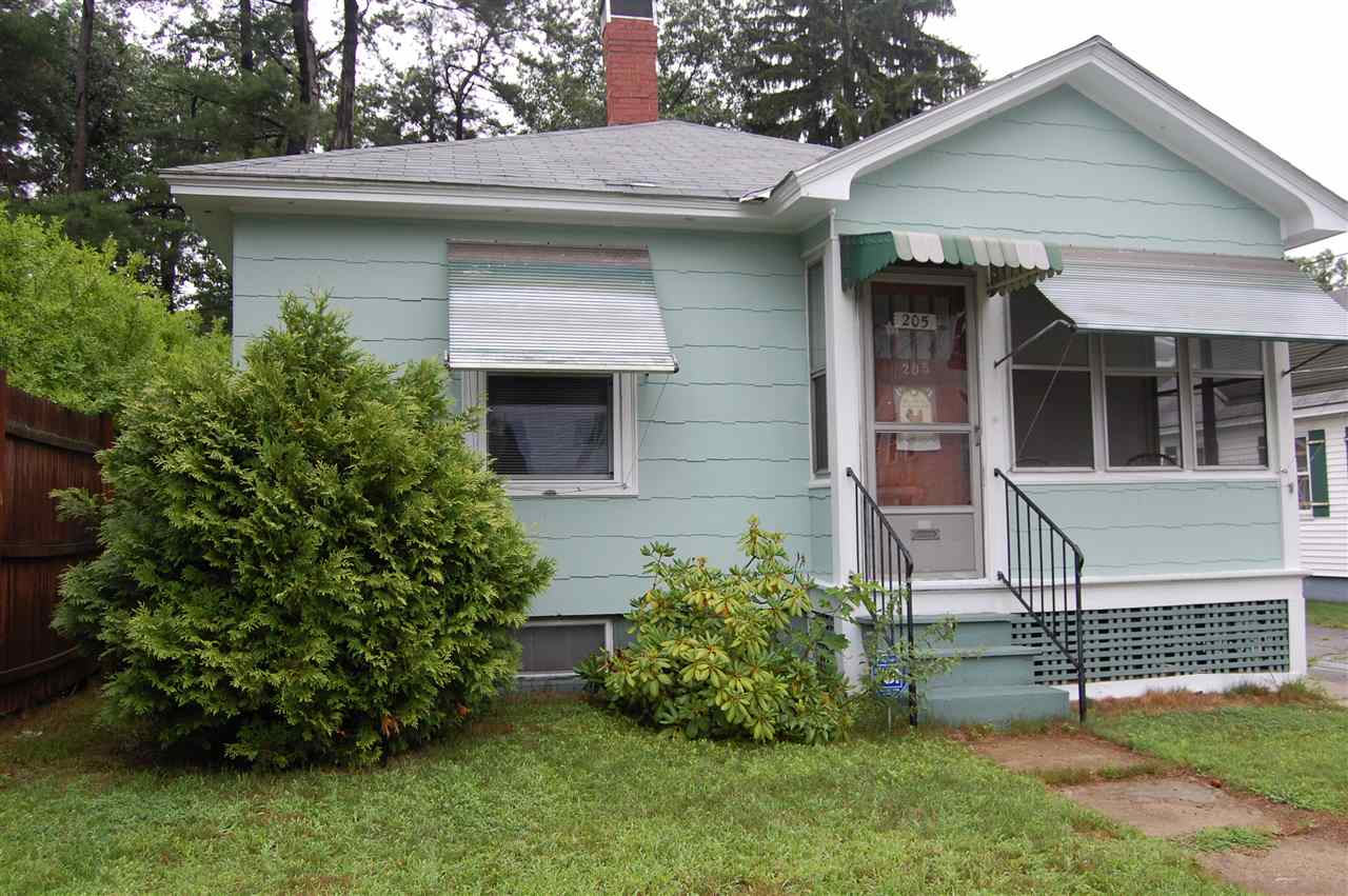 205 Mast Road Manchester, NH 03102 - Photo 2 of 30