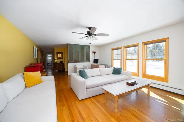 $475,000 | 29 Mc Allister Drive, Pleasant Valley, NY 12569