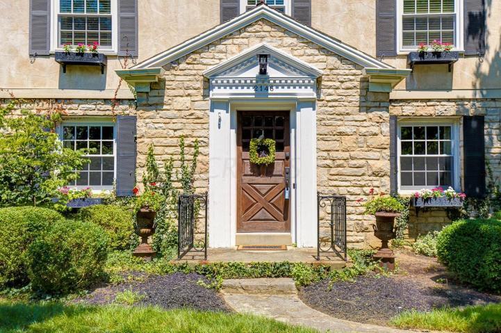 2146 Elgin Road Columbus, OH 43221 - Photo 2 of 30