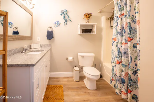 $2,800 | 819 Brewster Lane, Wilmington, NC 28412