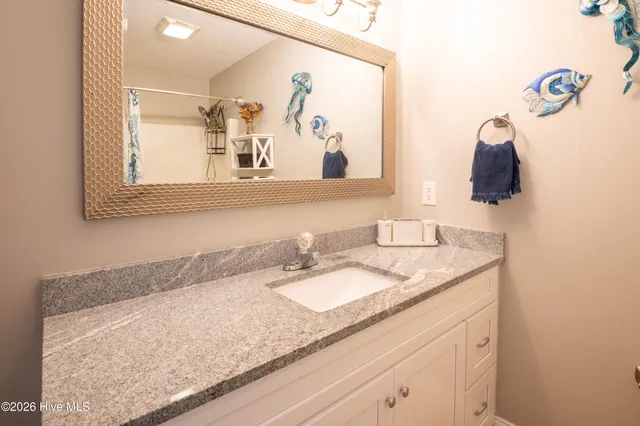 $2,800 | 819 Brewster Lane, Wilmington, NC 28412