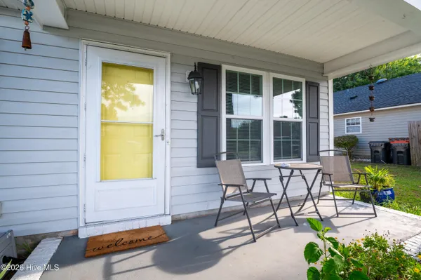 $2,800 | 819 Brewster Lane, Wilmington, NC 28412