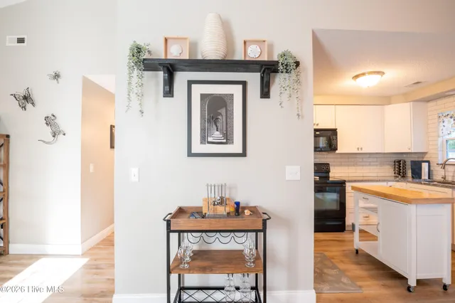 $2,800 | 819 Brewster Lane, Wilmington, NC 28412