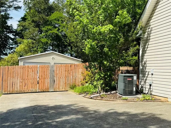 $450,000 | 543 Saddle Ridge Drive, Bethlehem, GA 30620