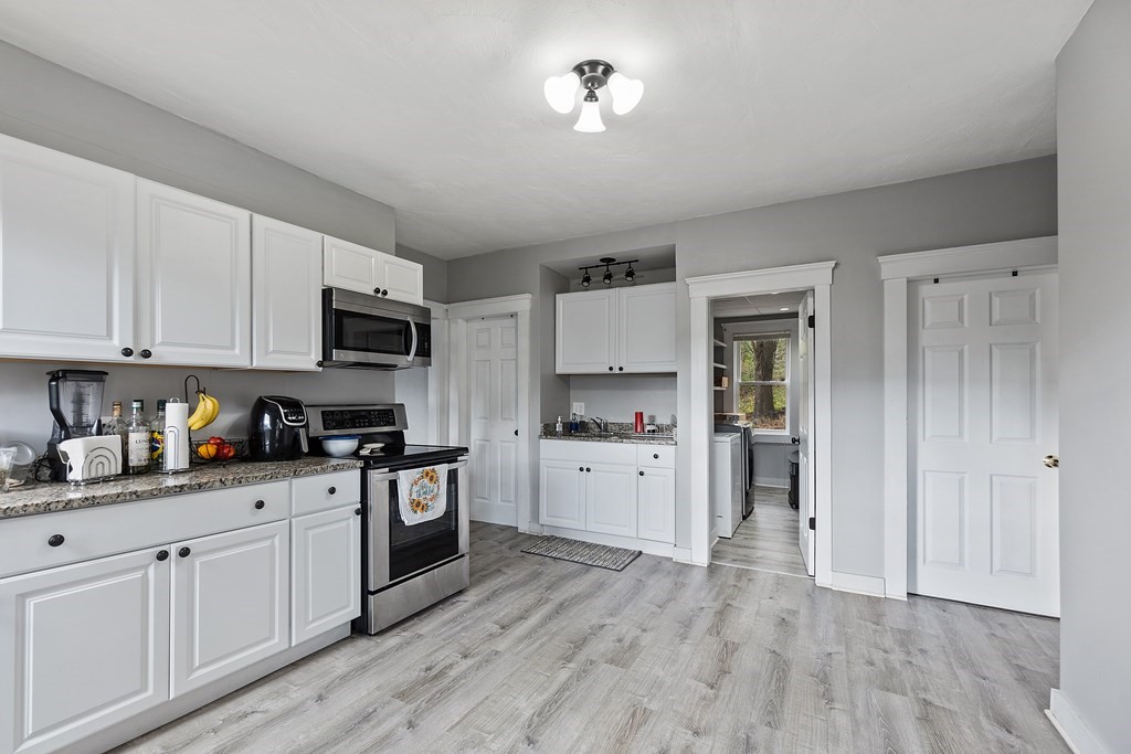 22 Fraternal Avenue Worcester, MA 01606 - Photo 16 of 37