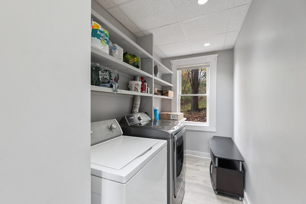 22 Fraternal Avenue Worcester, MA 01606 - Photo 17 of 37