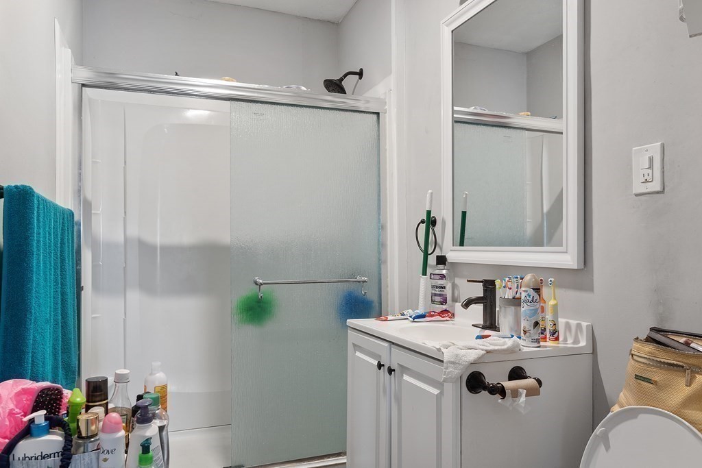 22 Fraternal Avenue Worcester, MA 01606 - Photo 26 of 37