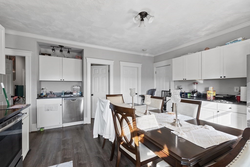 22 Fraternal Avenue Worcester, MA 01606 - Photo 27 of 37