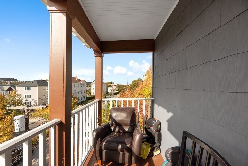 22 Fraternal Avenue Worcester, MA 01606 - Photo 32 of 37