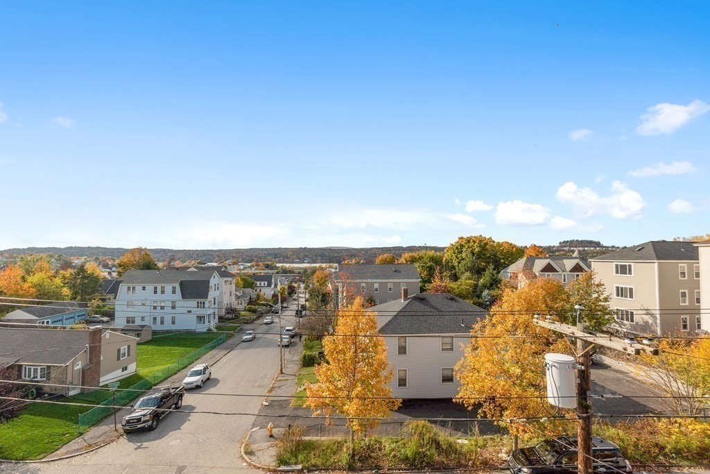 22 Fraternal Avenue Worcester, MA 01606 - Photo 33 of 37