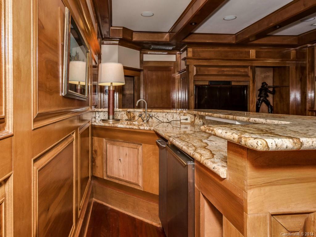 4115 Chelmsford Road Charlotte, NC 28211 - Photo 17 of 23 Gallery Image 17