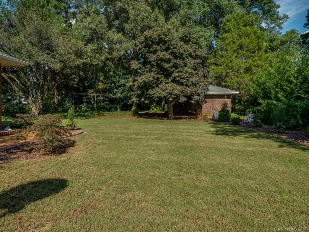 4115 Chelmsford Road Charlotte, NC 28211 - Photo 21 of 23 Gallery Image 21