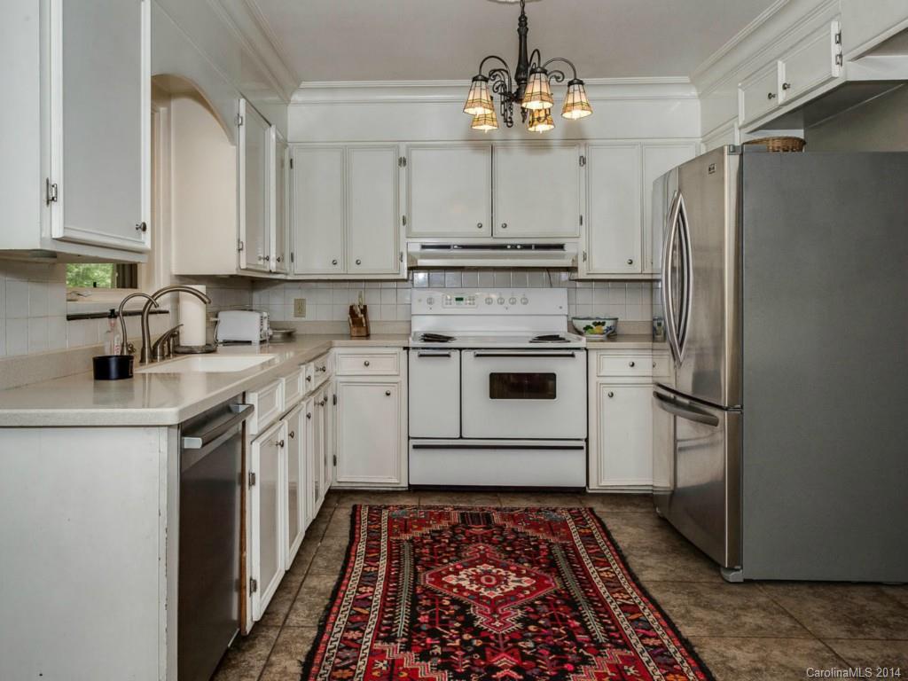 4115 Chelmsford Road Charlotte, NC 28211 - Photo 7 of 23 Gallery Image 7