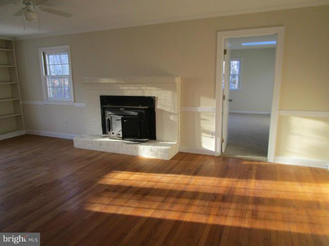 4024 Hanson Road White Plains, MD 20695 - Photo 13 of 30 Family Room