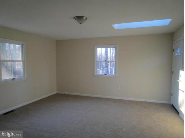 4024 Hanson Road White Plains, MD 20695 - Photo 4 of 30 Living Room