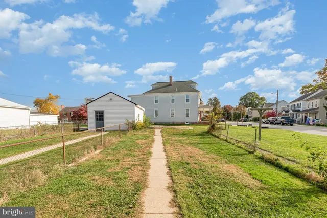 $196,300 | 429 High Street, Hanover, PA 17331