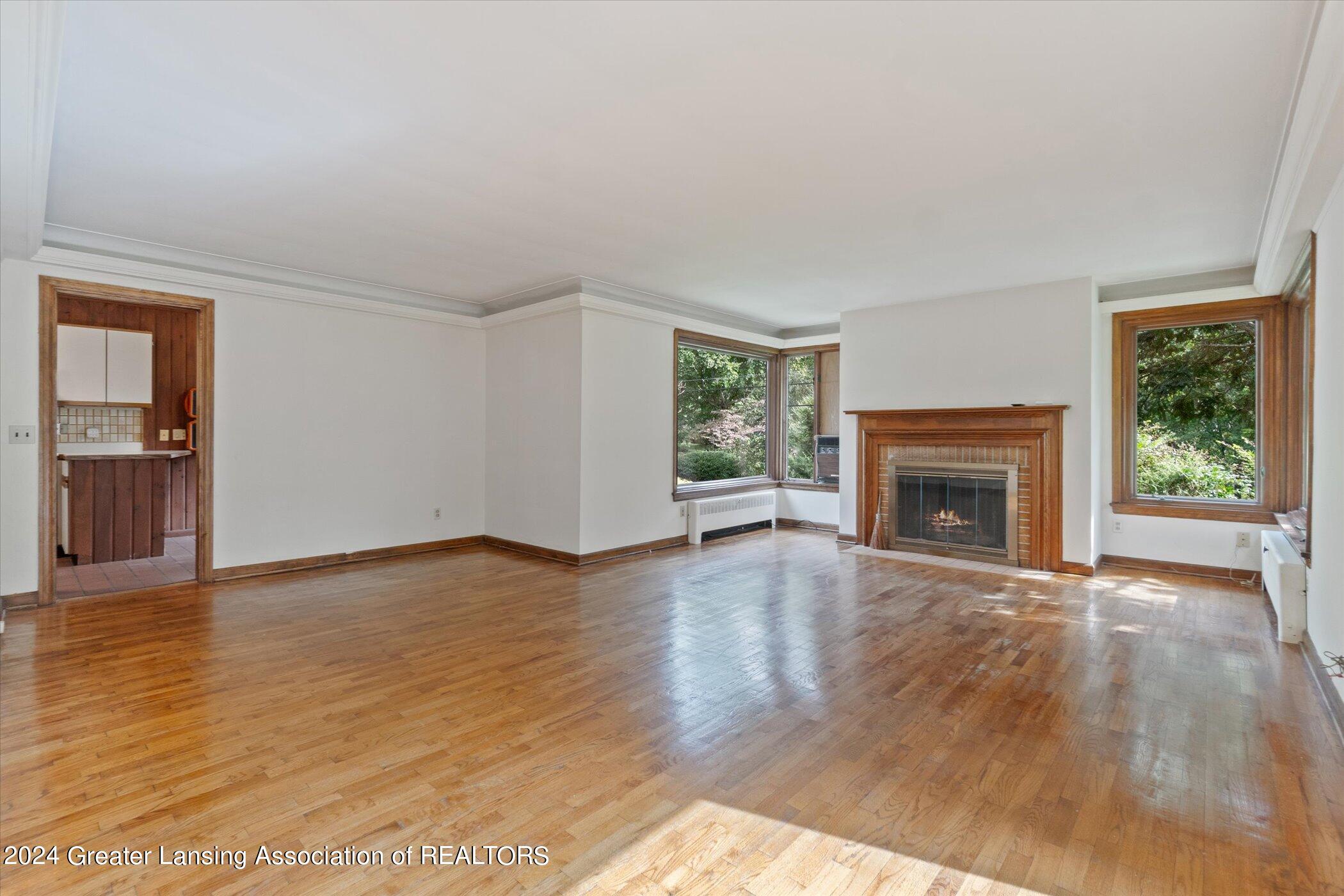 2466 Arrowhead Road Okemos, MI 48864 - Photo 7 of 42 Living Room/Dining Room